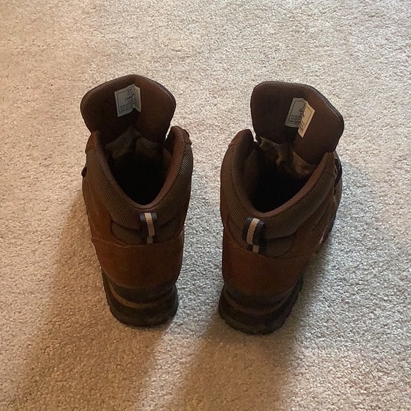 Youth sized Cabelas boots - Picture 2 of 5